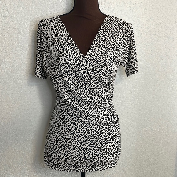 NWOT MaxMara Italy Cream Black Cheetah Print Faux Wrap Blouse IT 42 US S - Picture 1 of 5